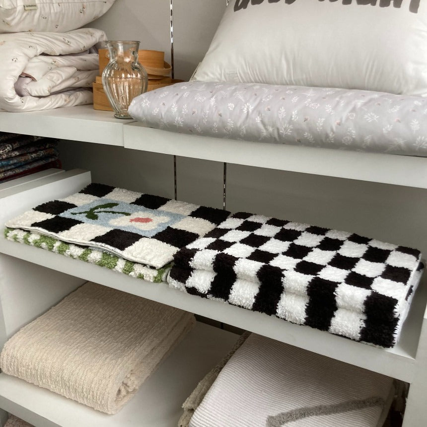 チェックタフティングマット| ブラック