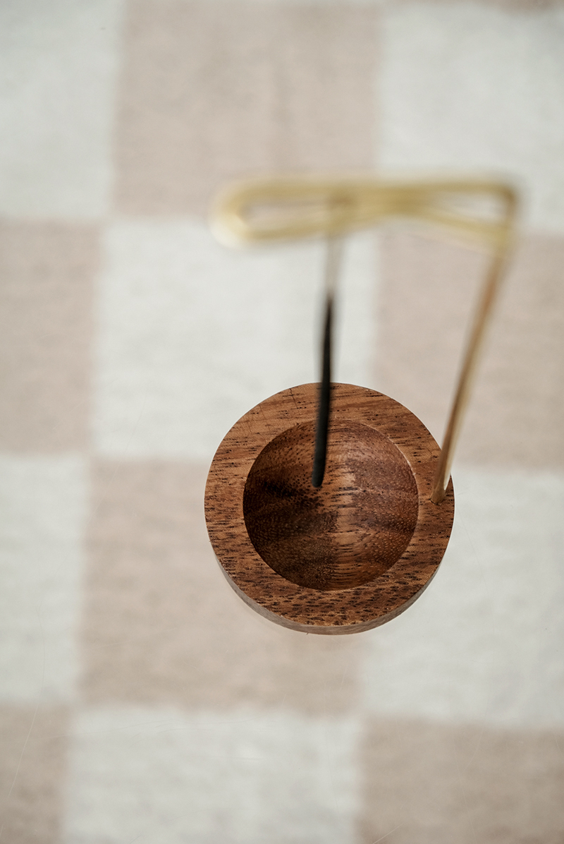 ours shop インセンスホルダー｜Solid Wood Incense Holder