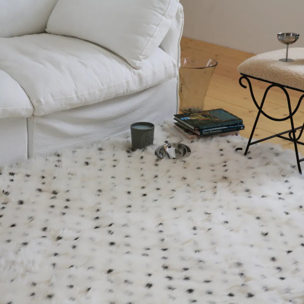 ヌアドットファーラグ｜Nuah Fur Rug