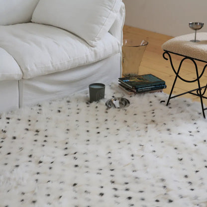 ヌアドットファーラグ｜Nuah Fur Rug