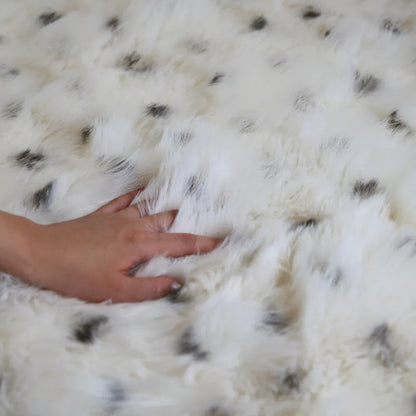ヌアドットファーラグ｜Nuah Fur Rug