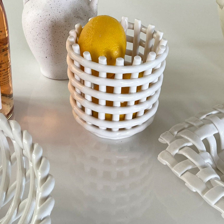ハンドメイド ツイストセラミックバスケット（3種）