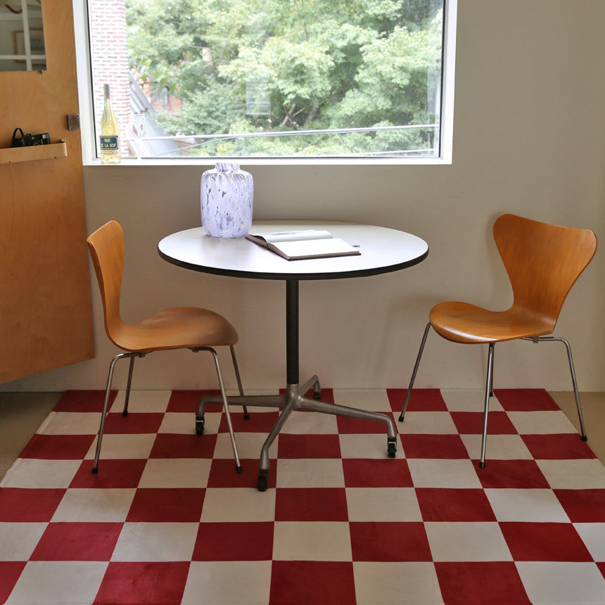 ビッグチェッカーボードレッドラグ｜洗えるラグ