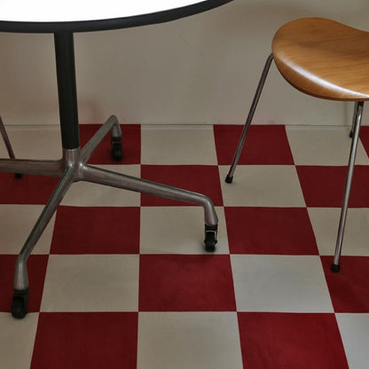ビッグチェッカーボードレッドラグ｜洗えるラグ