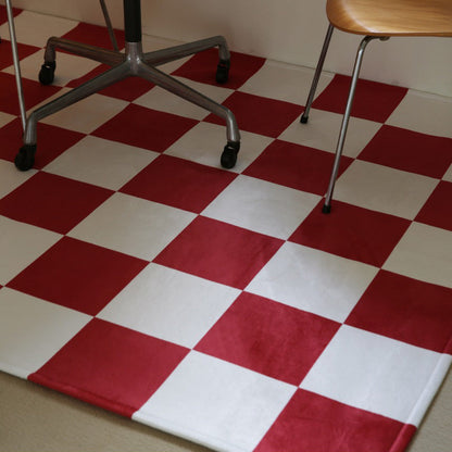 ビッグチェッカーボードレッドラグ｜洗えるラグ