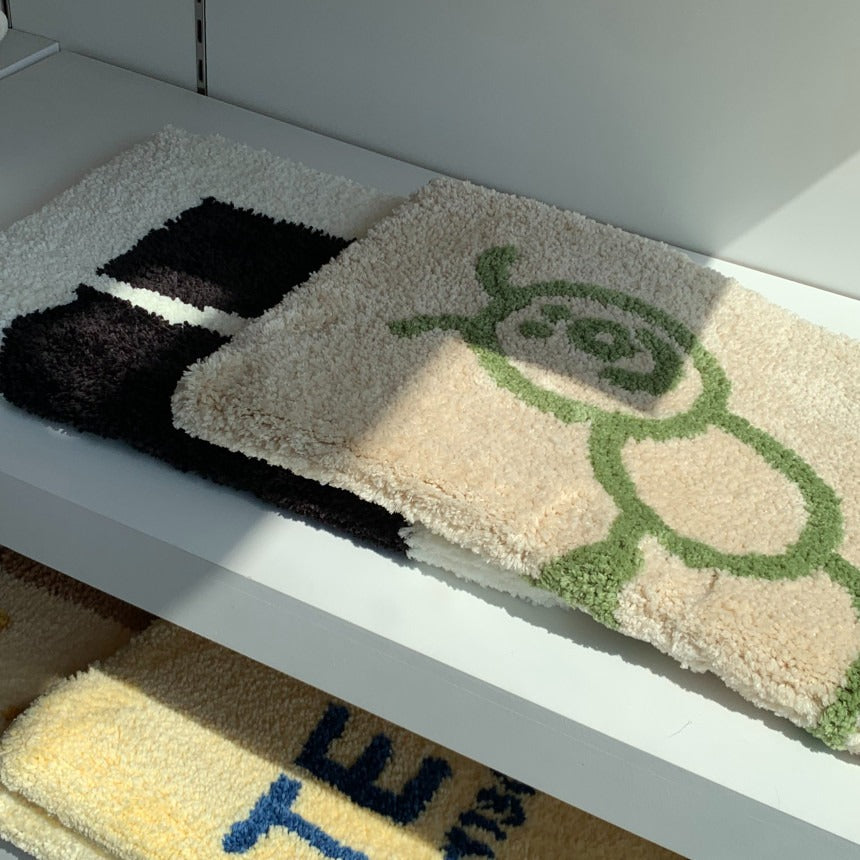 キャタピラーデザイン タフティングマット｜45x65