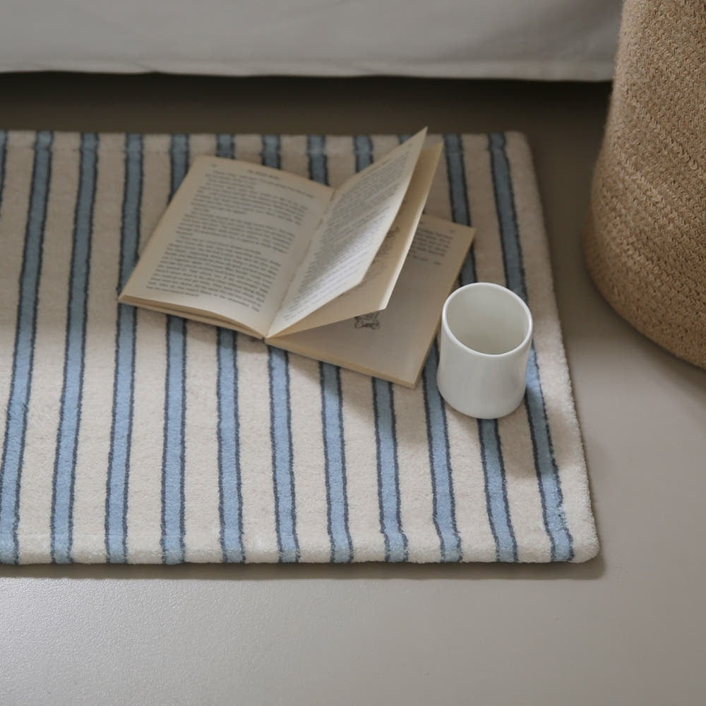ブルーストライプマット（Chika Stripe Mat）｜45x65
