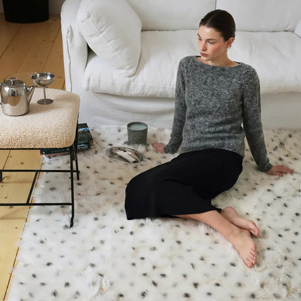ヌアドットファーラグ｜Nuah Fur Rug